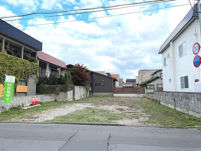 Land for Sale in Hanazono 1-chome - Photo 1