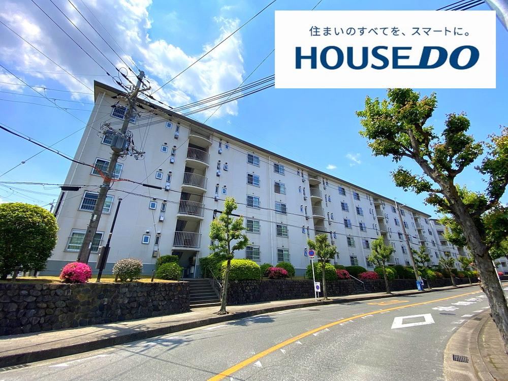3DK apartment in Hirakata, Osaka - Photo 1