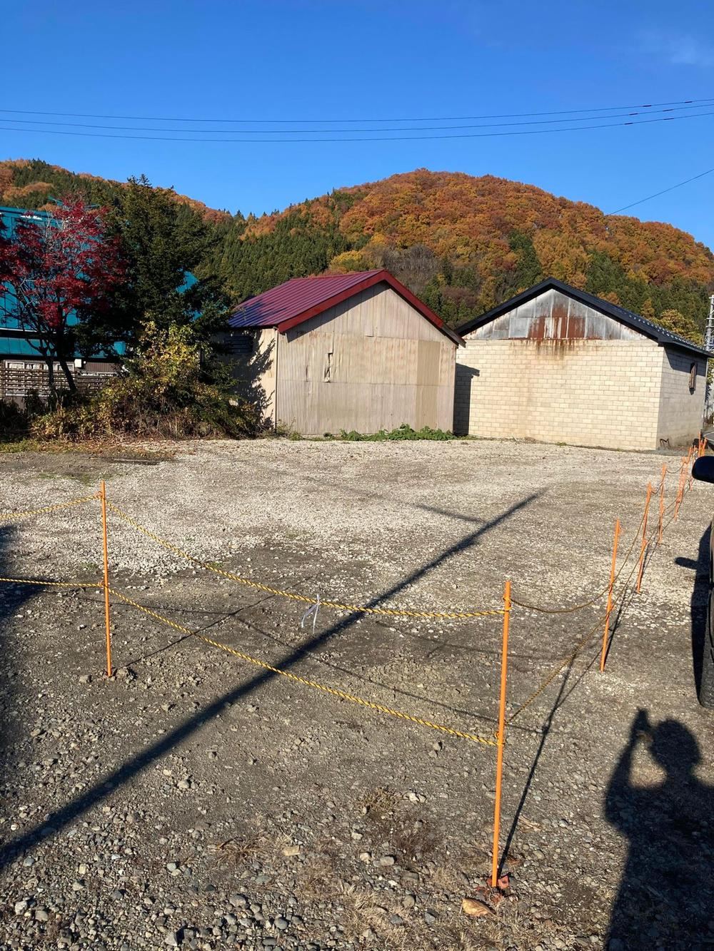 Large Corner Lot in Hirosaki City - Photo 1