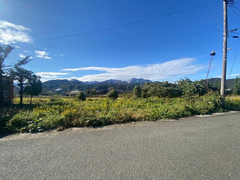 Large Land in Ōno Area - Photo 1