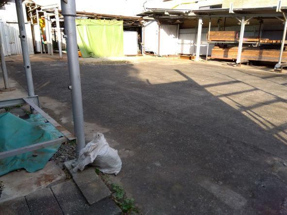 298 m² land in Oita, Oita - Photo 1