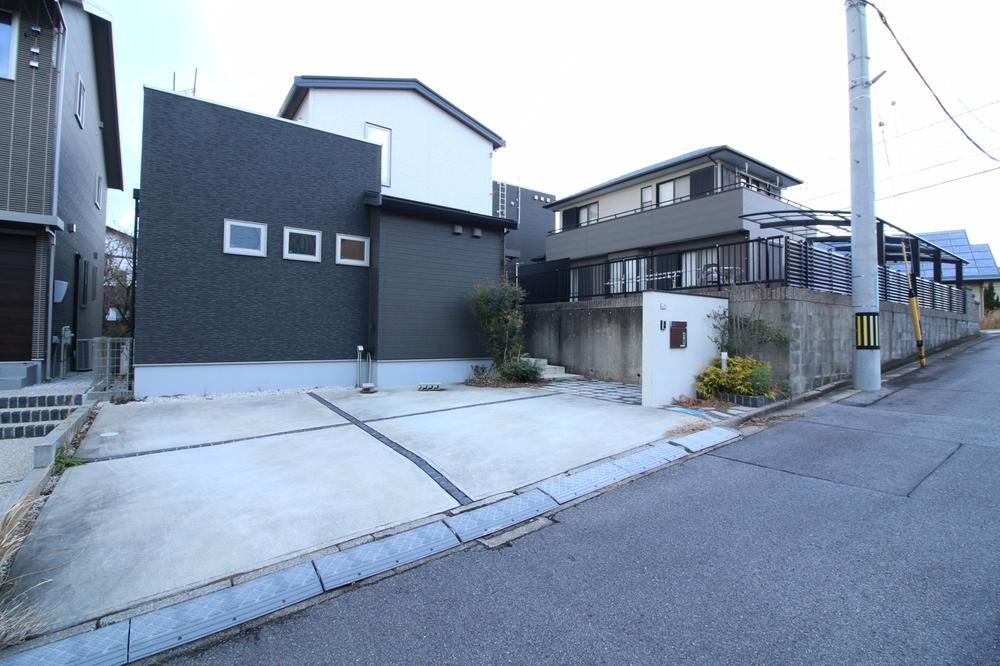 Modern 4LDK Home with Solar Power in Okazaki - Photo 1