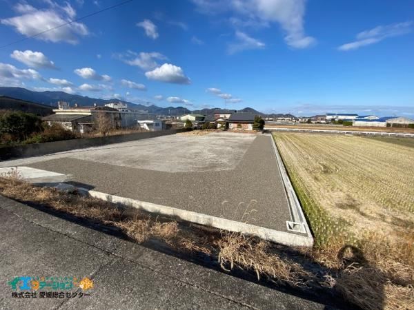 Spacious 6LDK House in Mibukawa - Photo 1