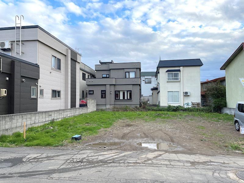 Flat Land in Hanazono, Aomori - Photo 1