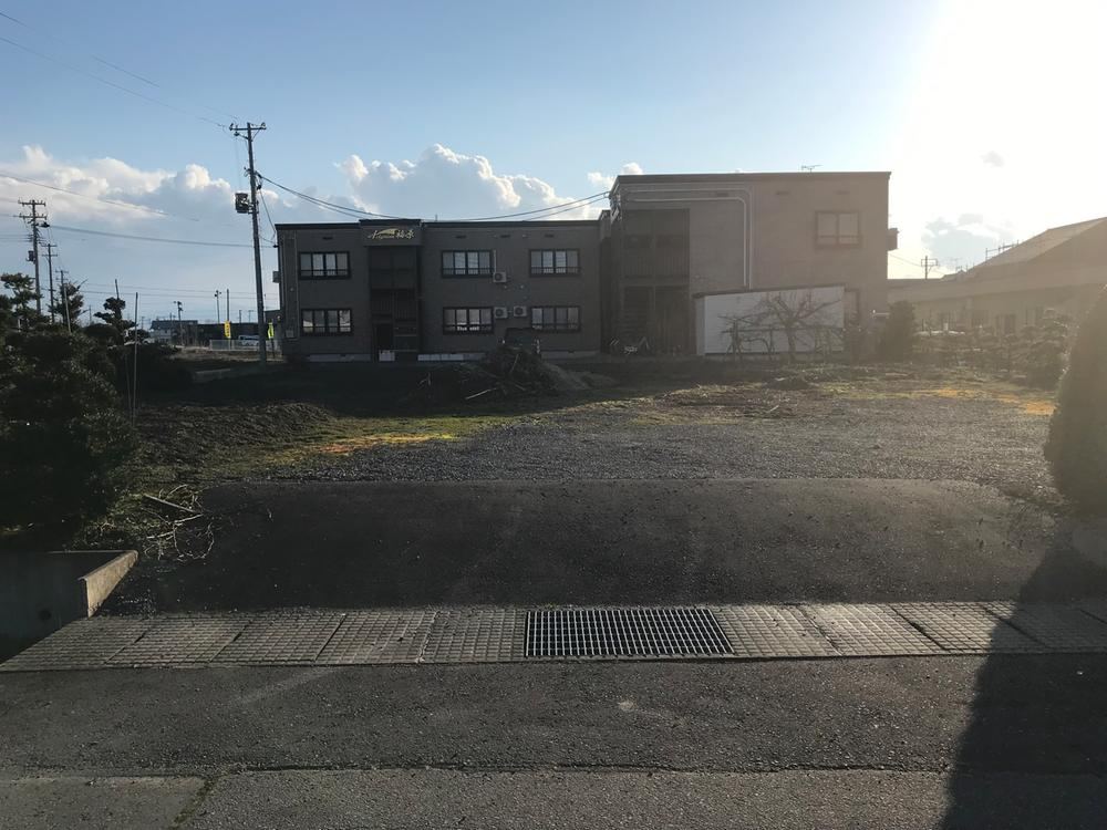 Large Land Near Kuroishi Station - Photo 1
