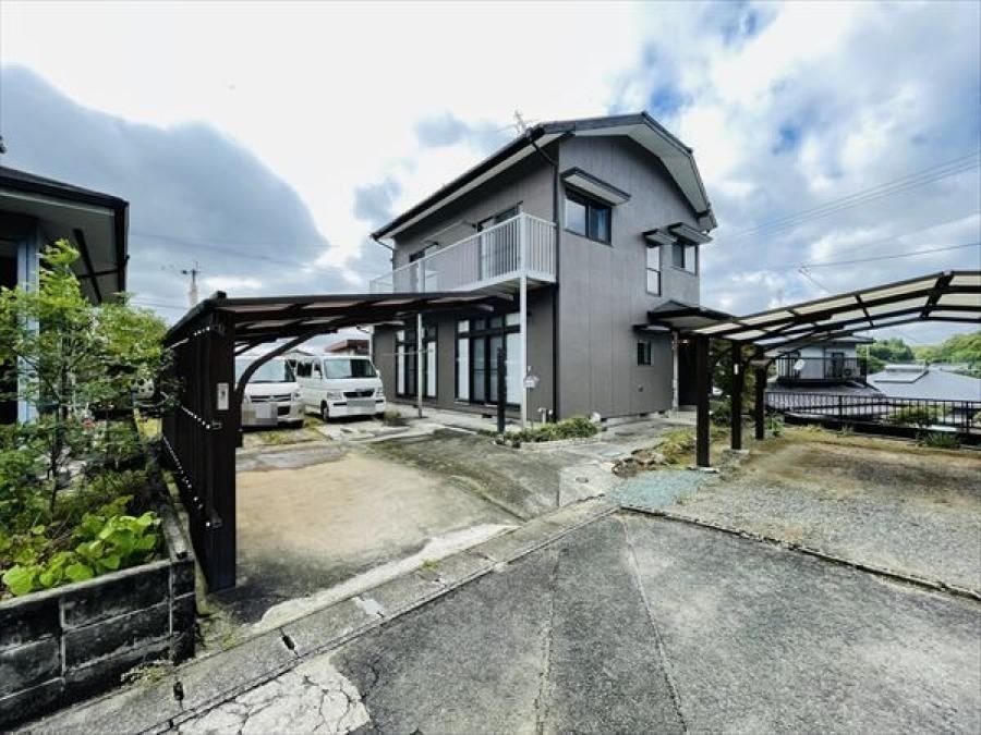 All-Electric 5LDK Home in Ueki Town - Photo 1