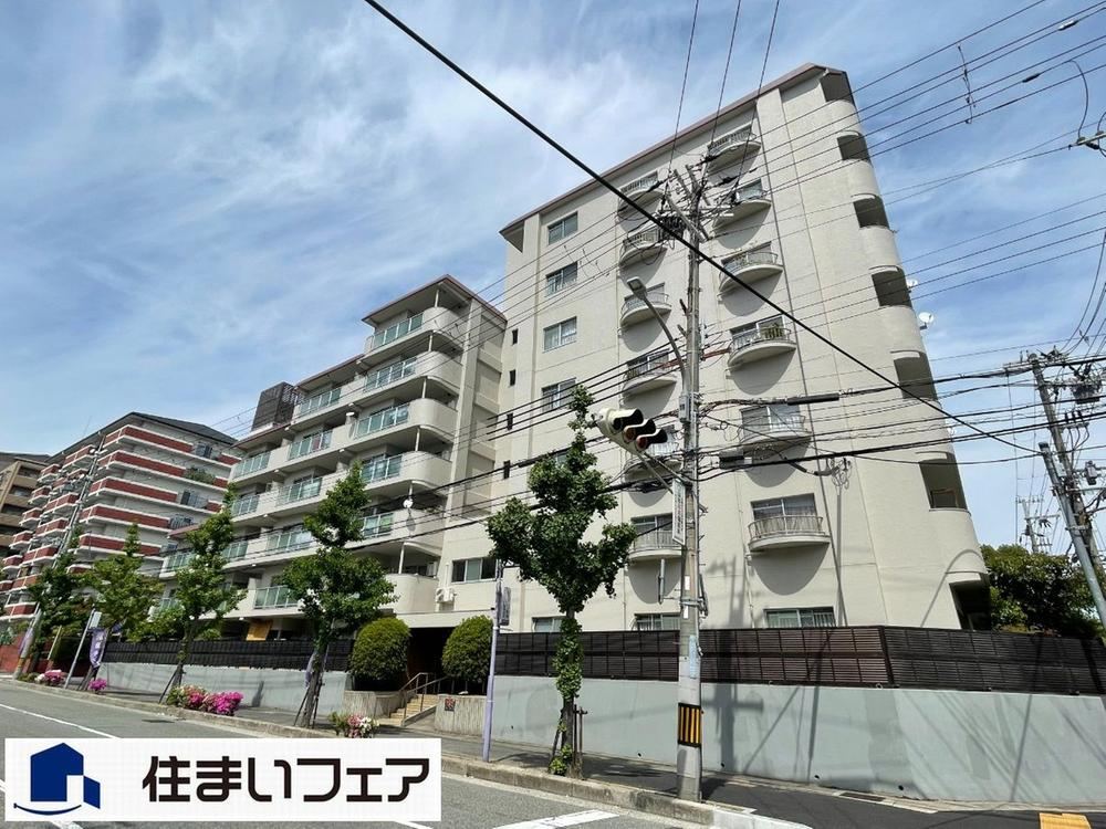 3LDK apartment in Higashinada Ward, Kobe, Hyogo - Photo 1