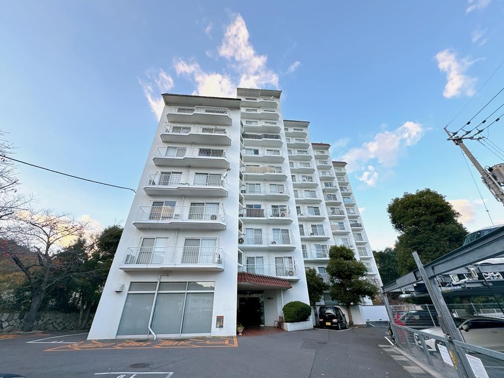 3LDK apartment in Takamatsu, Kagawa - Photo 1