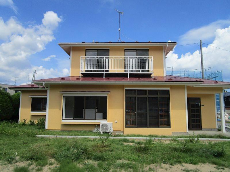 Recently Renovated 4LDK Home at a Reduced Price - Photo 1