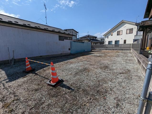 Land Near Ohkawara Station - Photo 1