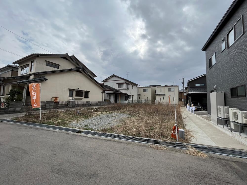 132 m² land in Kanazawa, Ishikawa - Photo 1