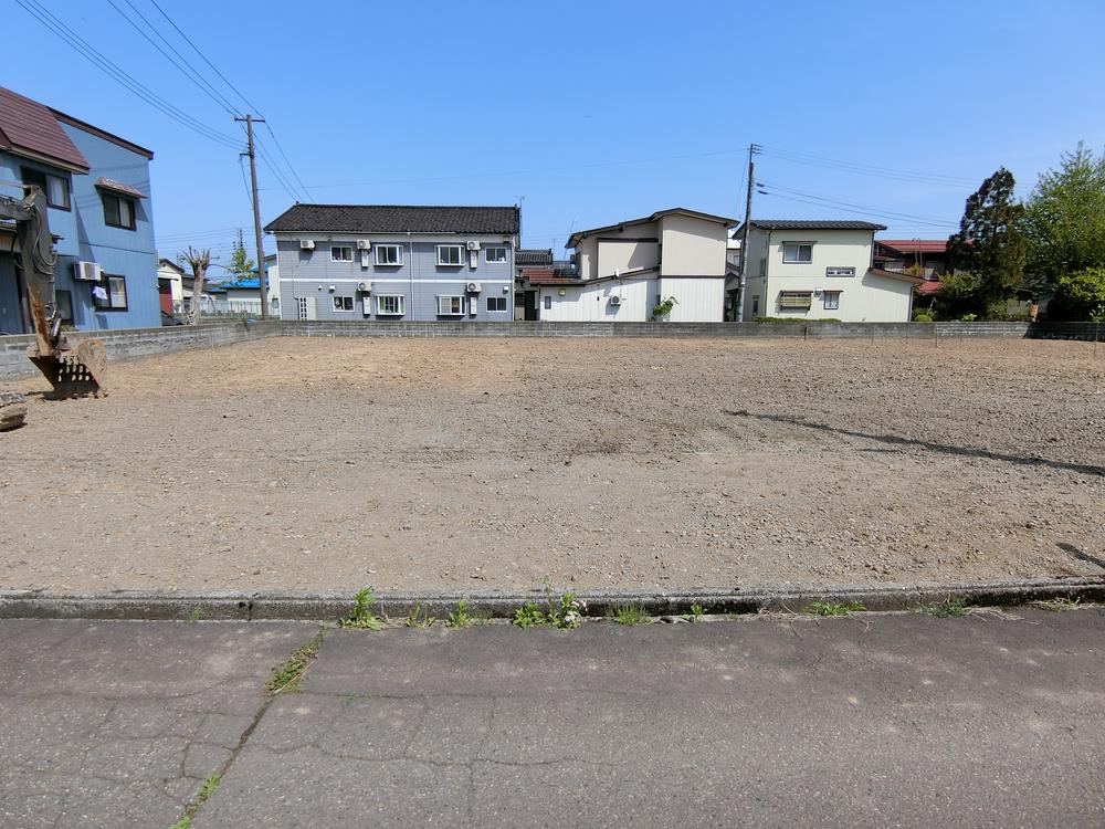 Spacious Land in Higashihonmachi 2-Chome - Photo 1