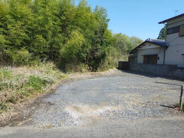 Spacious Land in Quiet Residential Area - Photo 1