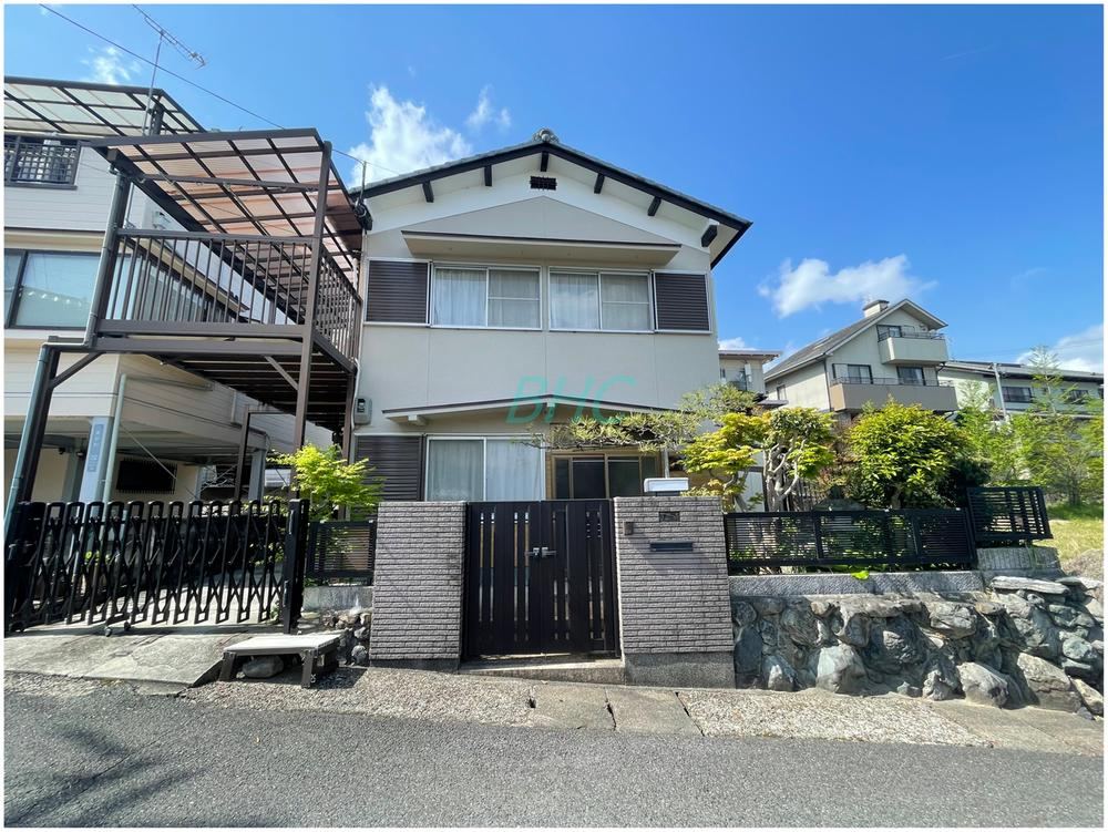 Roomy 7DK House in Takasago-cho - Photo 1