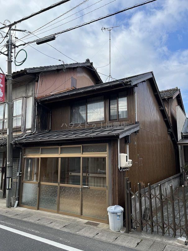 5DK House Near Otsu Station - Photo 1