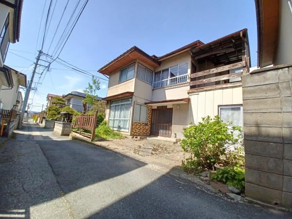 Prime Land Near Kasajō Park in Jōsai, Yamagata - Photo 1