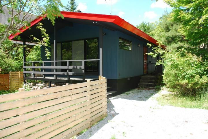 Serene 1LDK House in Nature-Rich Karuizawa - Photo 1