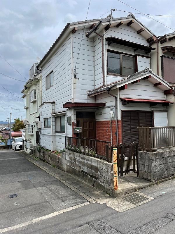 Conveniently Located 3DK House in Nishikyo - Photo 1