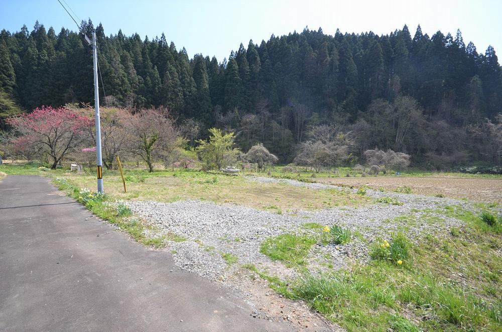 Natural Land Surrounded by Greenery in Kamishinjyo - Photo 1
