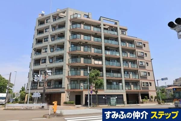 Spacious 3LDK Apartment Near Keio Nagayama Station - Photo 1