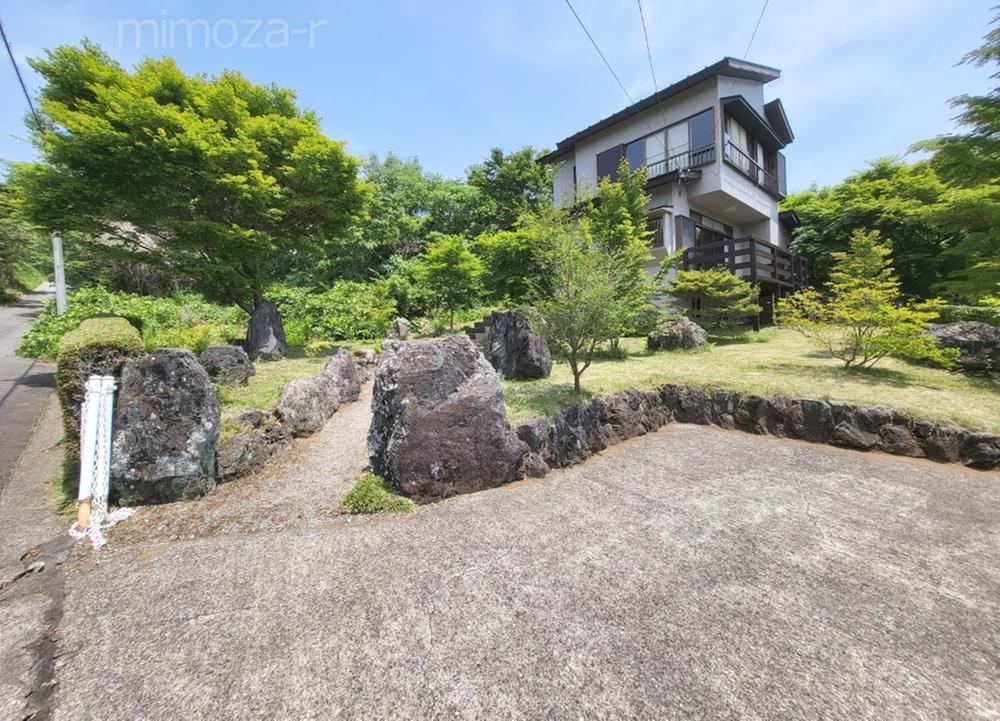 Charming 2LDK House with Ocean View in Yahatanano - Photo 1