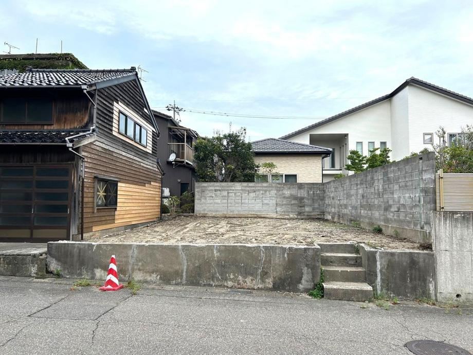 110 m² land in Hakusan, Ishikawa - Photo 1