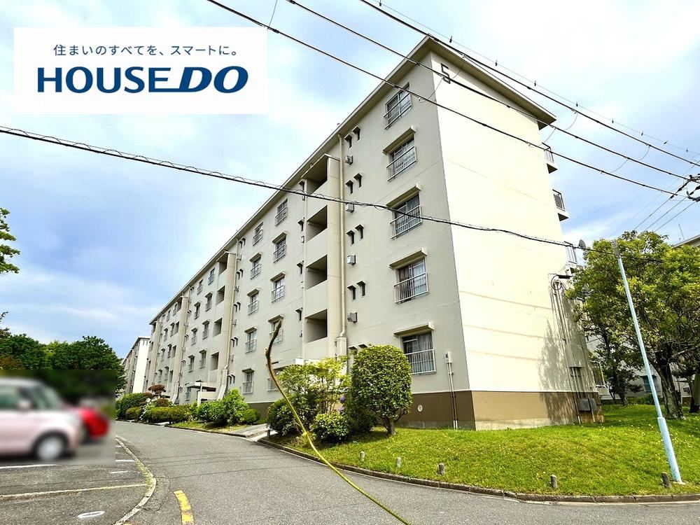 3DK apartment in Hirakata, Osaka - Photo 1