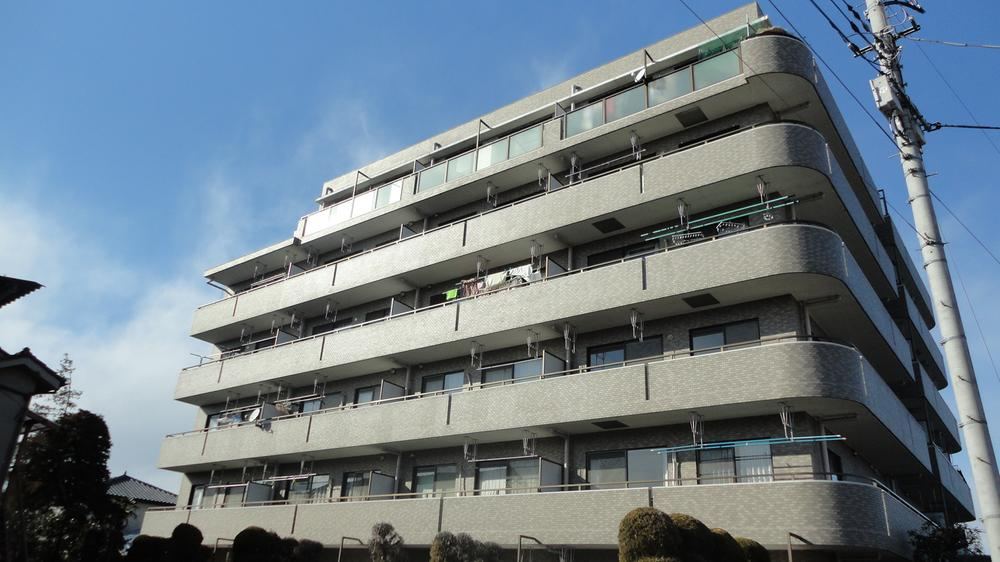 3DK apartment in Isesaki, Gunma - Photo 1