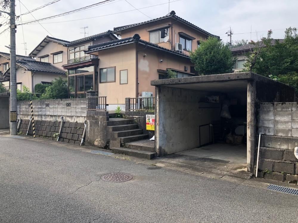 219 m² land in Kanazawa, Ishikawa - Photo 1