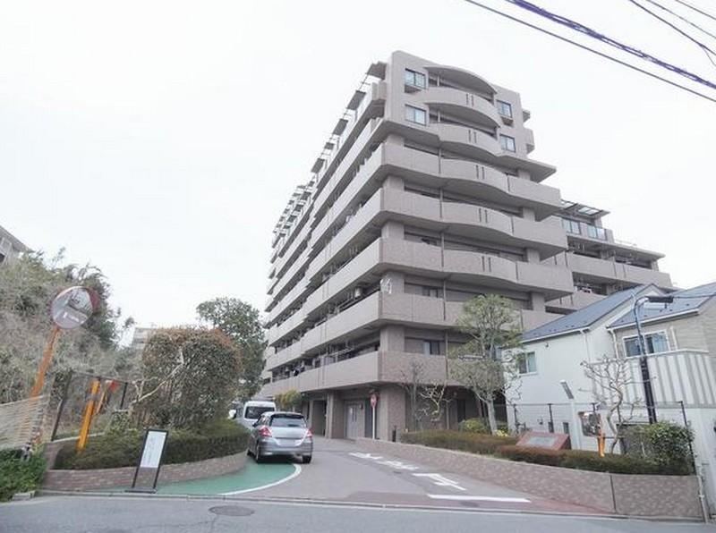 Bright 3LDK Apartment in Funabashi - Photo 1