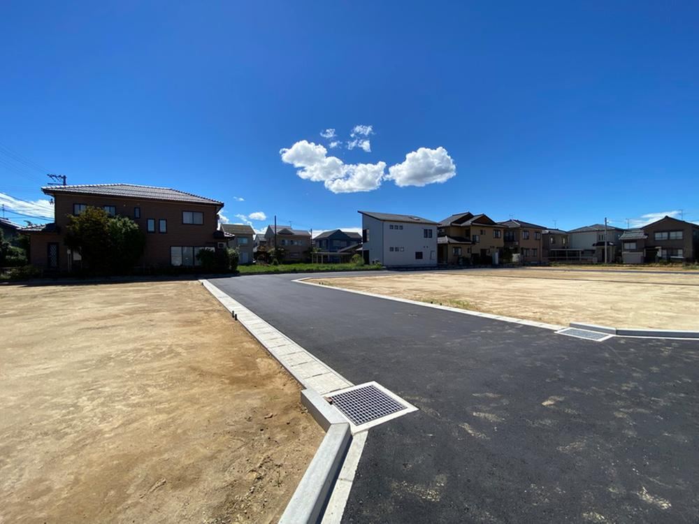Open Residential Area with Multiple Corner Lots - Photo 1