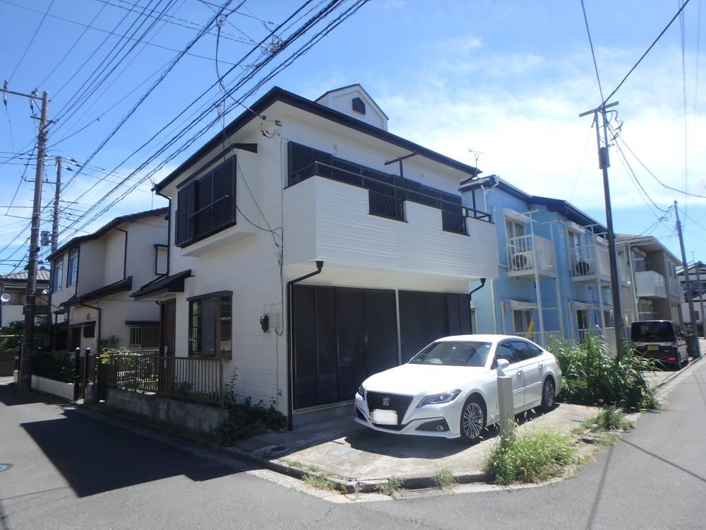Renovated 3LDK Corner House with Ample Sunlight in Funabashi - Photo 1