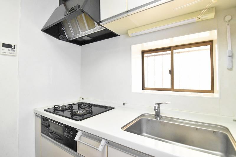 Bright 3LDK Detached House in Shimorenjaku - Photo 1
