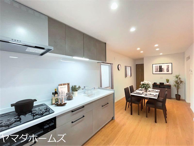 Charming 3LDK House Near Itano Station - Photo 1