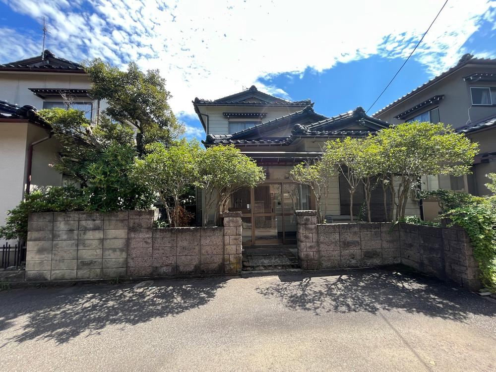 Spacious 5K+S Detached House with Easy Access in Kanazawa - Photo 1