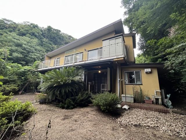 Spacious 3LDK House with Parking in Yukinoshita - Photo 1