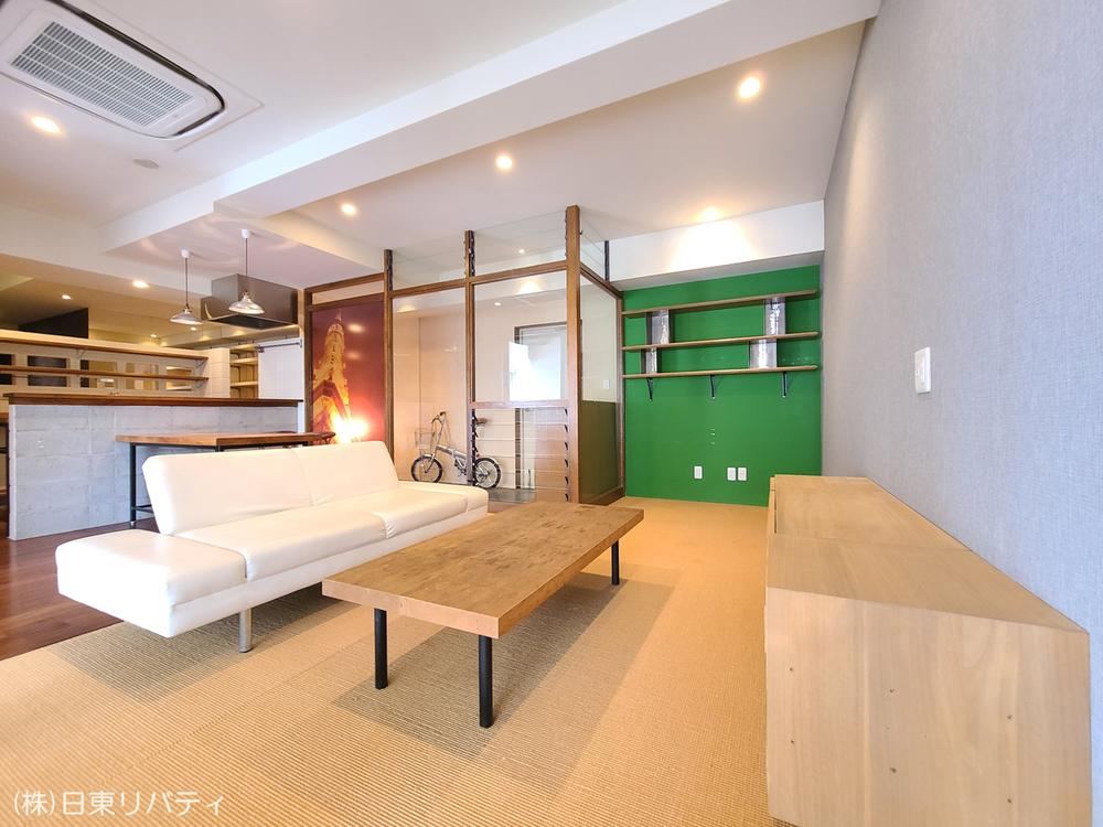 1LDK+S apartment in Minami Ward, Hiroshima - Photo 1