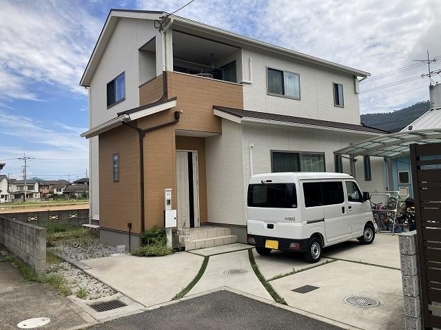 All-Electric 4LDK House with Maintenance Support - Photo 1