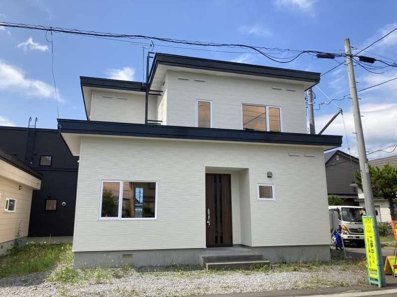 Renovated 4LDK House in Suehiro Area - Photo 1