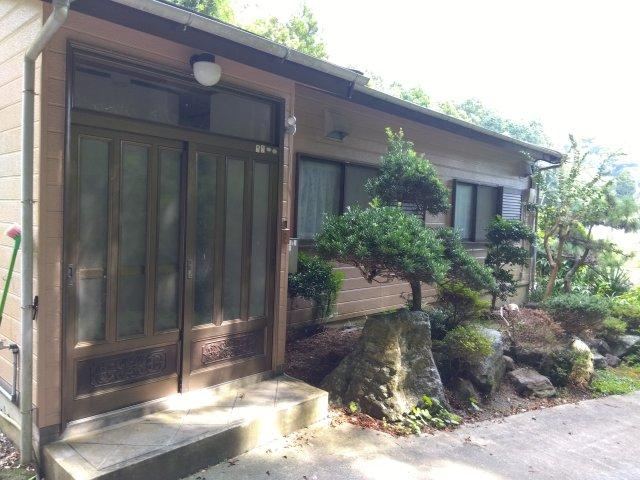 Spacious 5LDK Home in Greenery-Rich Area - Photo 1