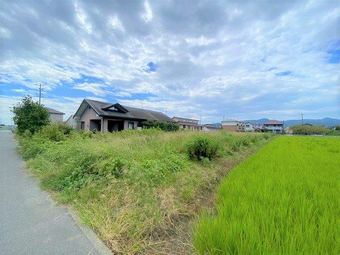 plot of land in Uki