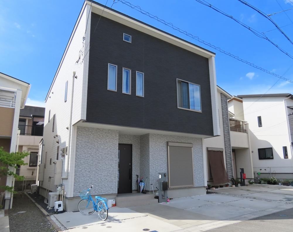 Flexible 4LLDDKK Two-Family Home - Photo 1