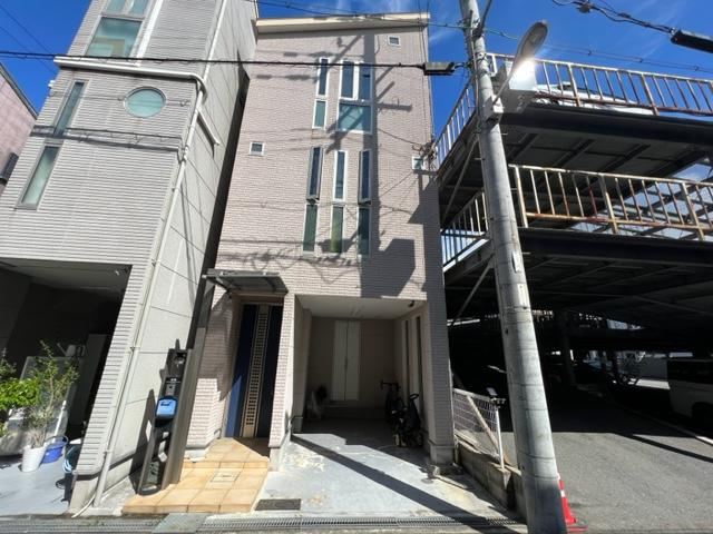 Investment Opportunity: 3LDK House in Hanazono - Photo 1