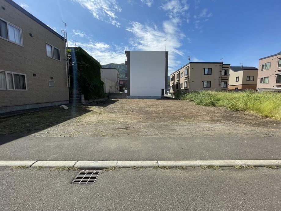 323 m² land in Teine Ward, Sapporo, Hokkaido - Photo 1