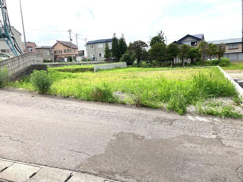 Land for Sale Near Yasuda Chikano Station - Photo 1