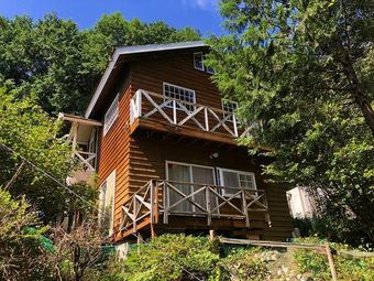 Charming 3LDK Early American House in Usami, Ito