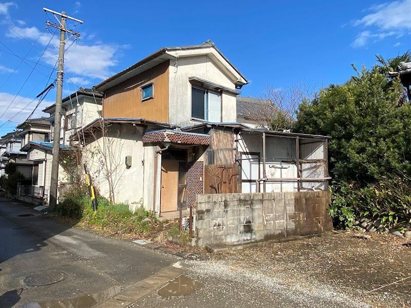 Convenient 3DK House Near Konan Station - Photo 1