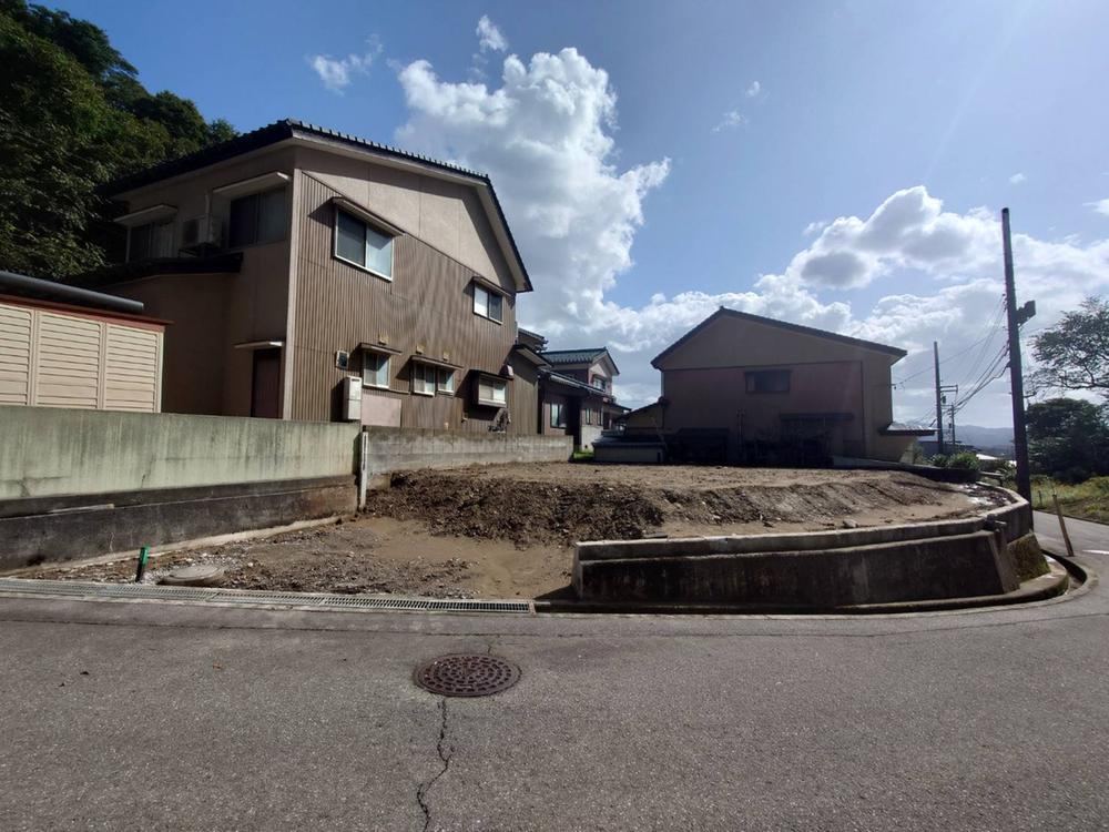 195 m² land in Kanazawa, Ishikawa - Photo 1