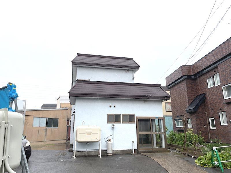 Charming 4DK Detached House in Kanazawa 3-chome - Photo 1