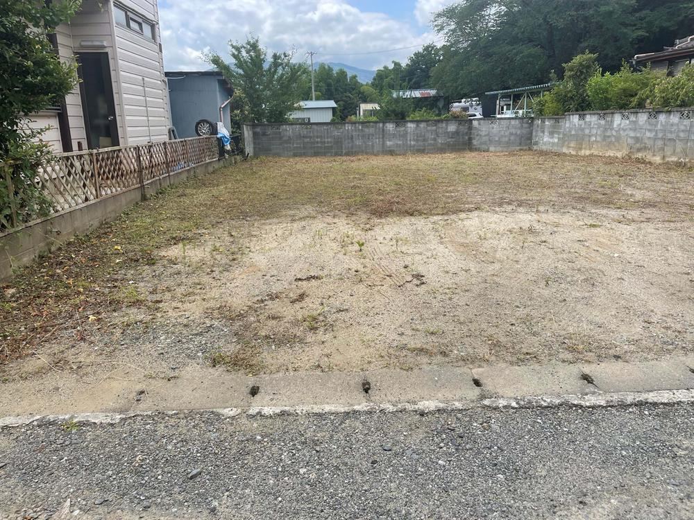 Convenient Land in Utsukushigahara Takasaka Town - Photo 1